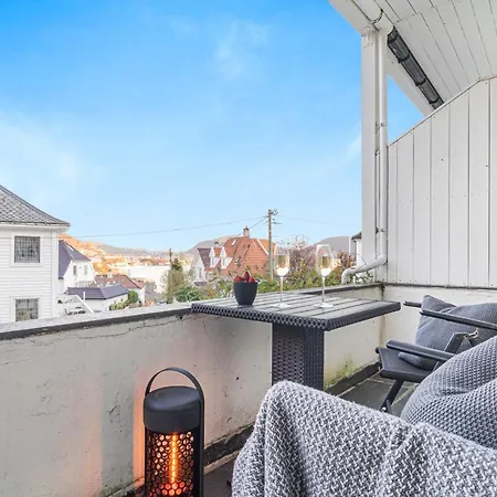 Big W/ A View And Parking Bergen