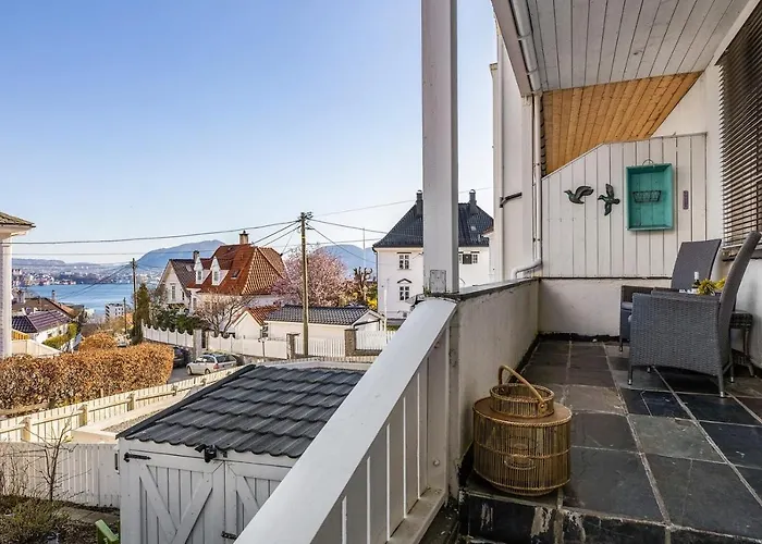 Big W/ A View And Parking * Bergen